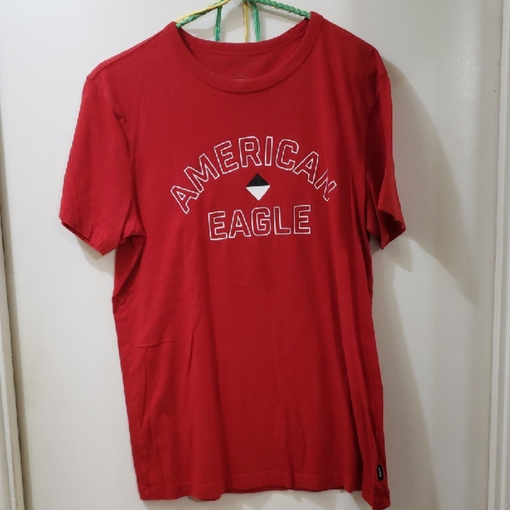 American Eagle Outfitters Red Short Sleeve Tee